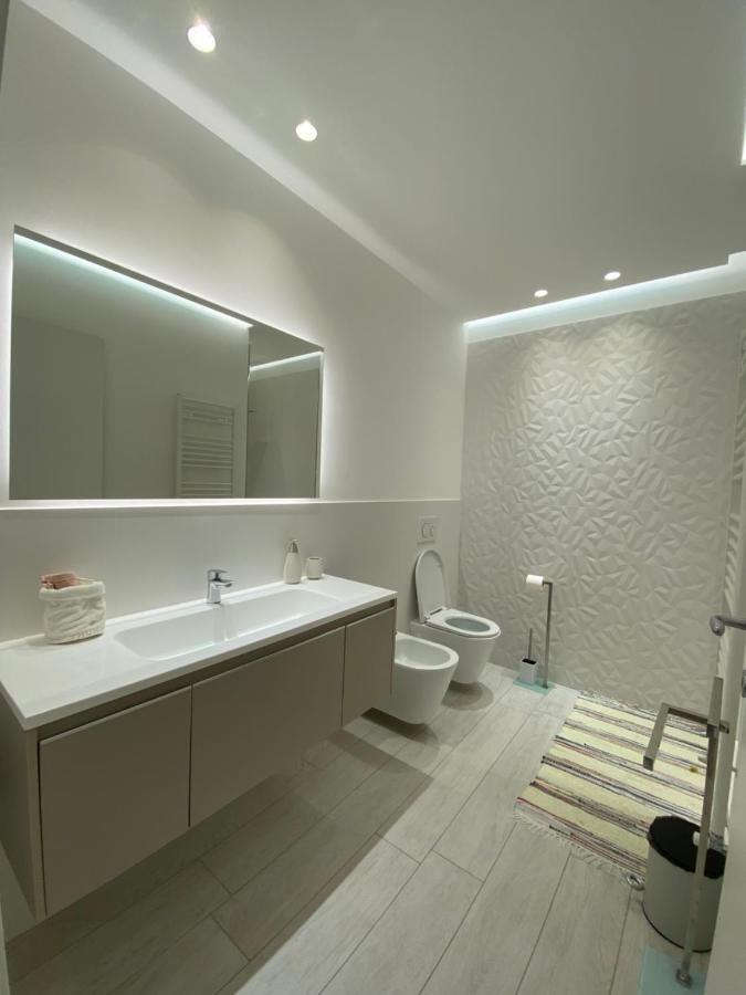 Ferienwohnung Casa Dante: Oneglia Centro-Marina-Spiagge Imperia Exterior foto