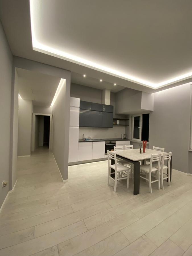 Ferienwohnung Casa Dante: Oneglia Centro-Marina-Spiagge Imperia Exterior foto