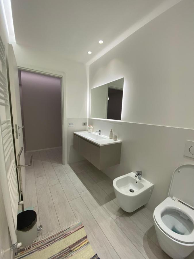 Ferienwohnung Casa Dante: Oneglia Centro-Marina-Spiagge Imperia Exterior foto