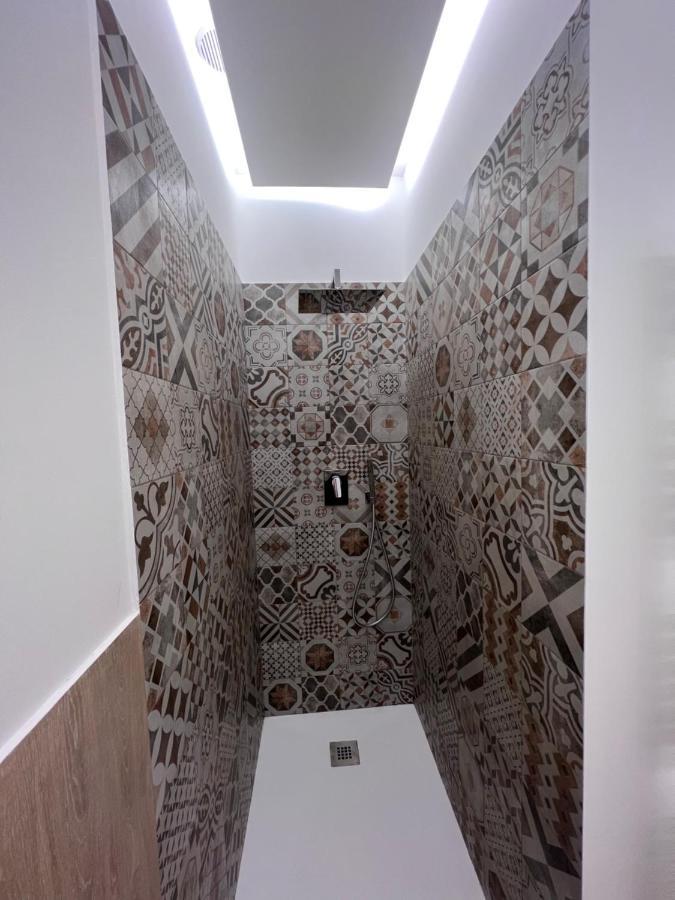 Ferienwohnung Casa Dante: Oneglia Centro-Marina-Spiagge Imperia Exterior foto