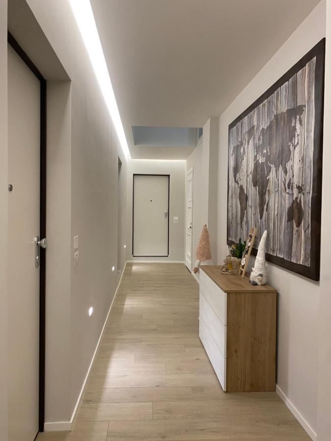 Ferienwohnung Casa Dante: Oneglia Centro-Marina-Spiagge Imperia Exterior foto