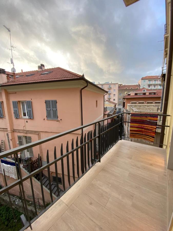 Ferienwohnung Casa Dante: Oneglia Centro-Marina-Spiagge Imperia Exterior foto